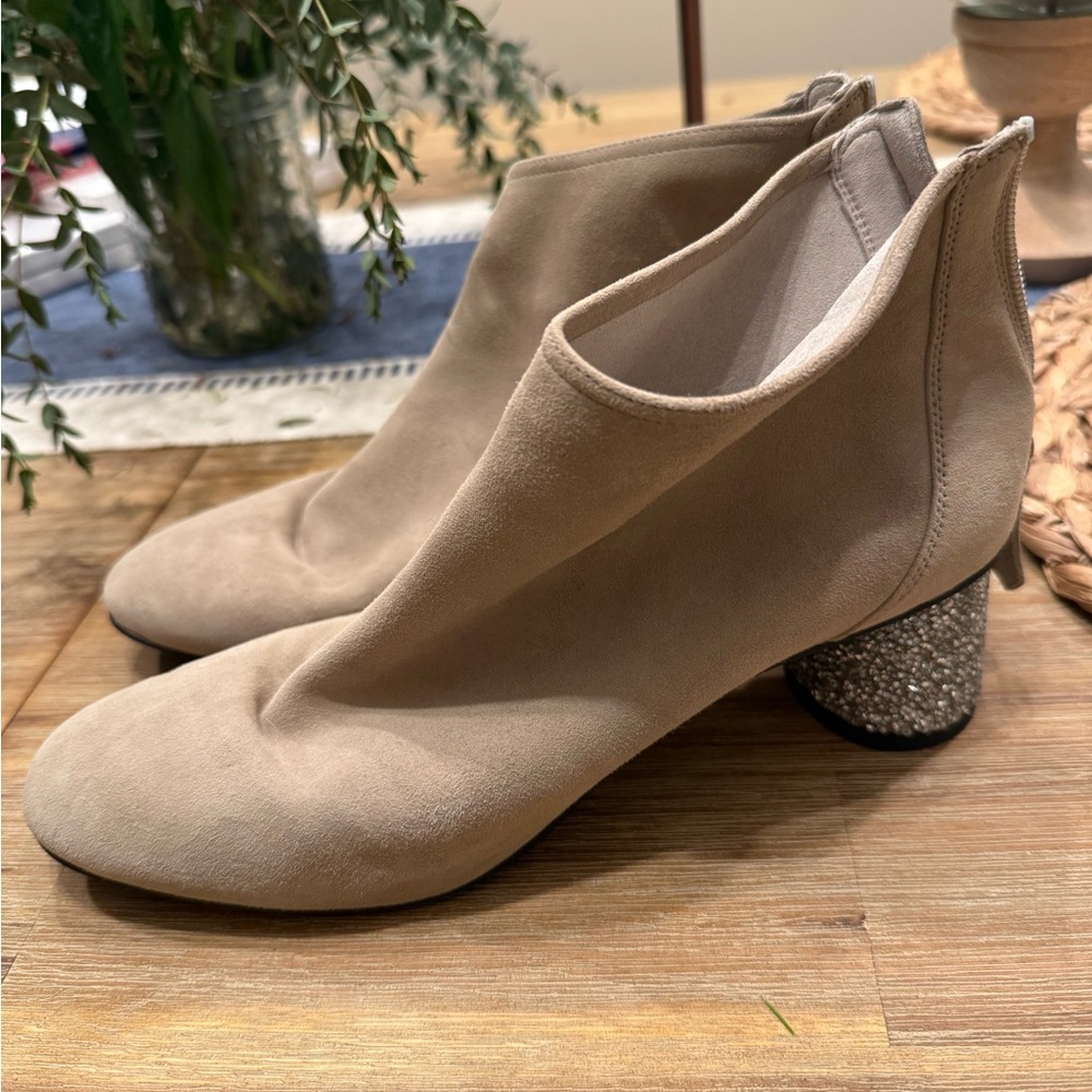 Elegant Beige Ankle Boots with Glitter Heel
